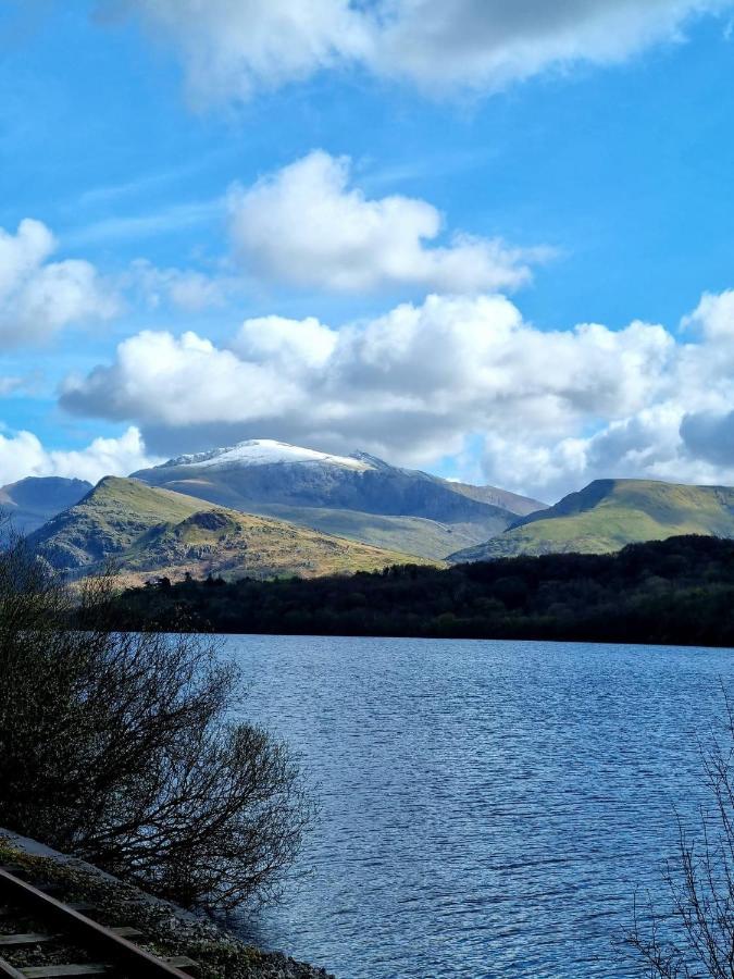 Llanberis Lodges Экстерьер фото
